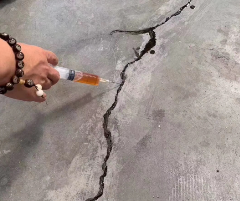 历城混凝土裂缝修补技术详解​